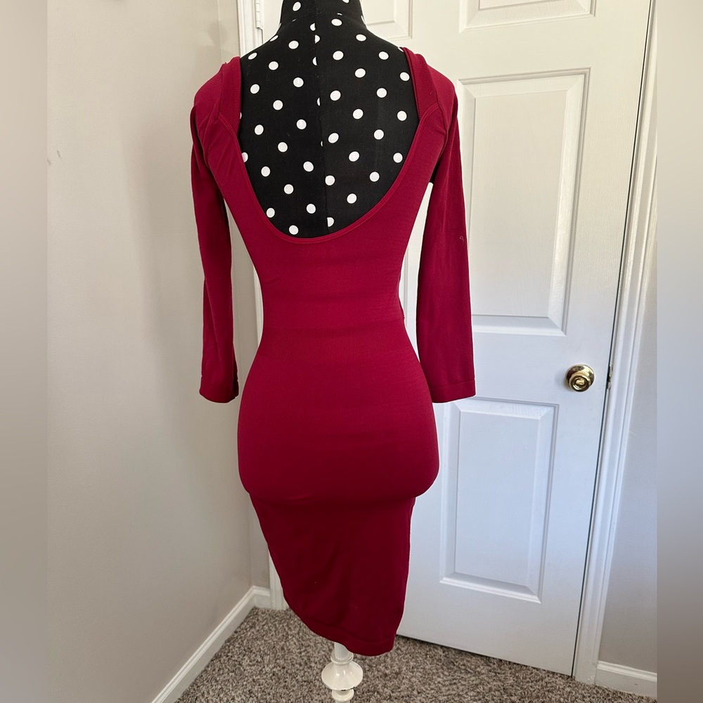 Red Body-con Dress - Picture 2 of 4